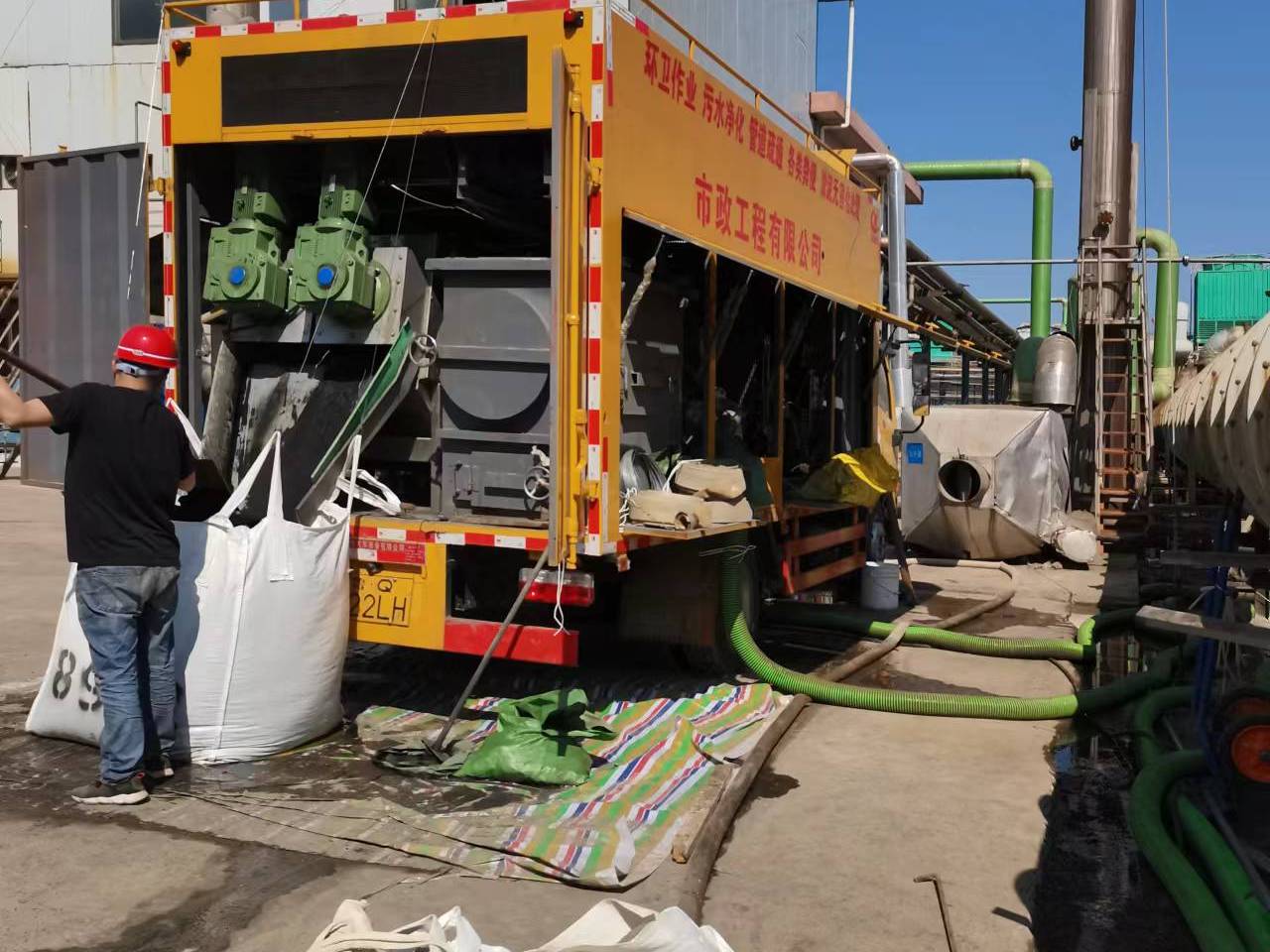 枣阳淤泥压干处理